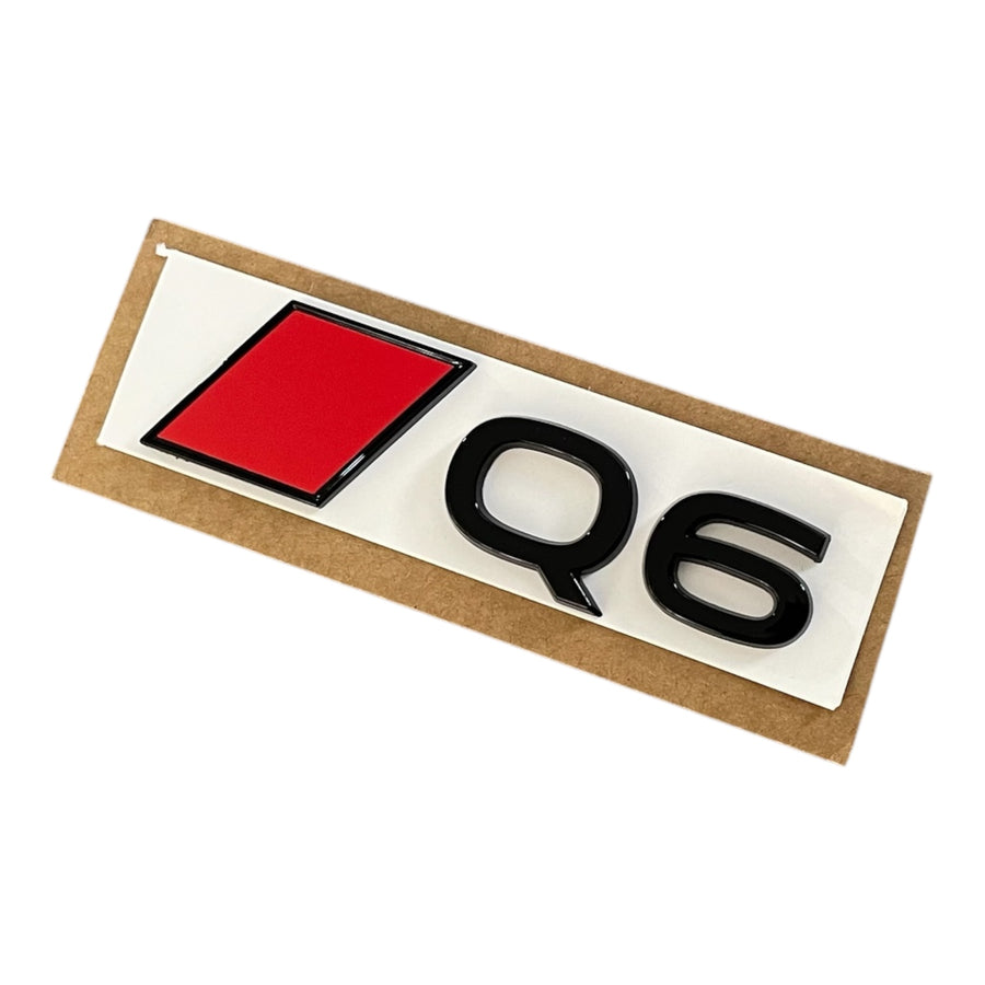 Monogramme 🟥 Q6 noir brillant