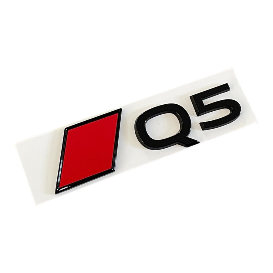 Monogramme 🟥 Q5 noir brillant